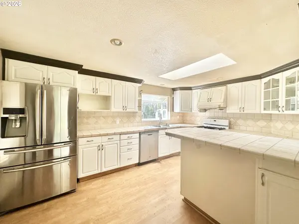 20125 SE FOSTER RD, Damascus, OR 97089