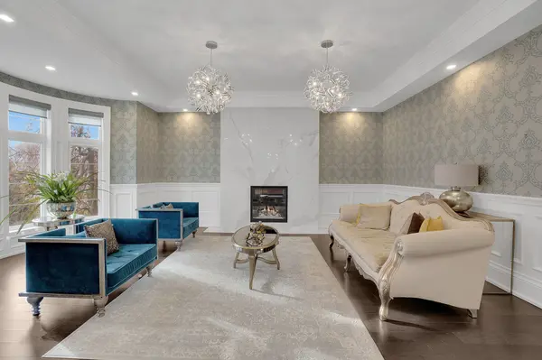 78 Mizuno CRES, Vaughan, ON L0J 1C0