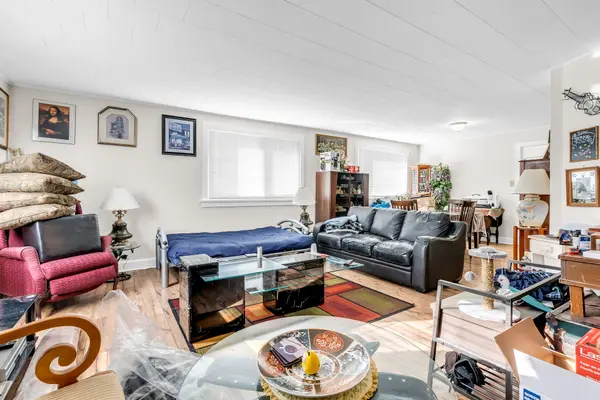 32 Matchedash ST N #Apartment A, Orillia, ON L3V 4T5