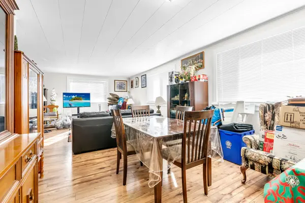 32 Matchedash ST N #Apartment A, Orillia, ON L3V 4T5