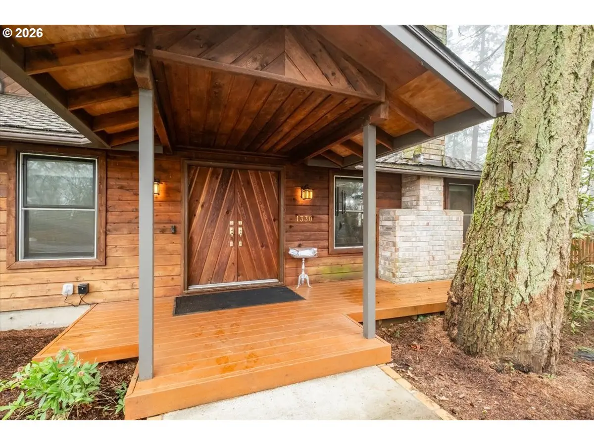 1330 NE LINNWOOD DR, Albany, OR 97322
