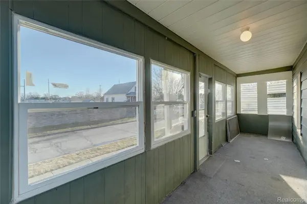 320 Hudson ST, Wyandotte, MI 48192