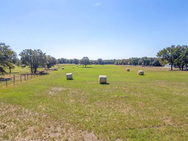 2608 Turkey Creek Road, Mineral Wells, TX 76067