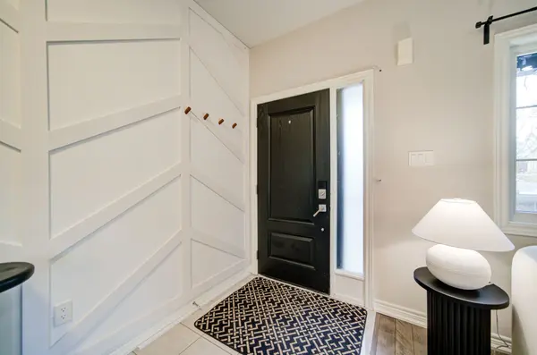 1 Zenyatta LN, East Gwillimbury, ON L9N 0N7