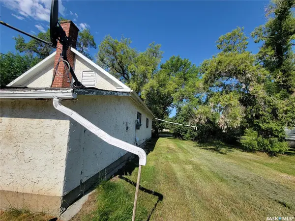 202 Irvine STREET, Cut Knife, SK S0M 0N0