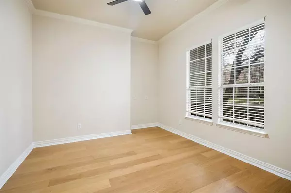 Carrollton, TX 75007,1806 E Branch Hollow Drive