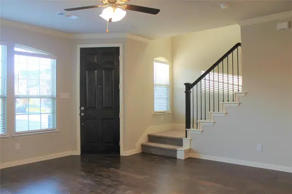 825 Ben Lane, Lewisville, TX 75056