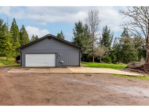 48187 MCFARLAND RD, Oakridge, OR 97463