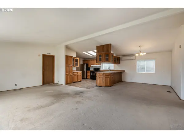 375 Metlako WAY #42, Columbia City, OR 97018
