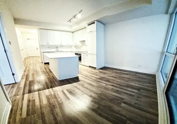 9085 Jane ST #1701, Vaughan, ON L4K 0L8