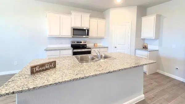 112 TRINITY Street, Grandview, TX 76050