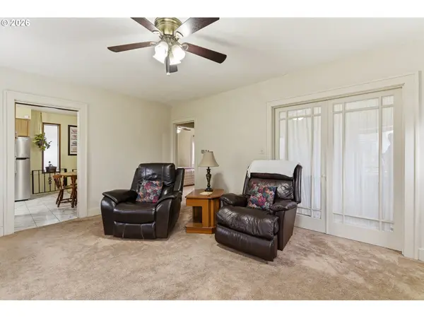 7052 N FENWICK AVE, Portland, OR 97217