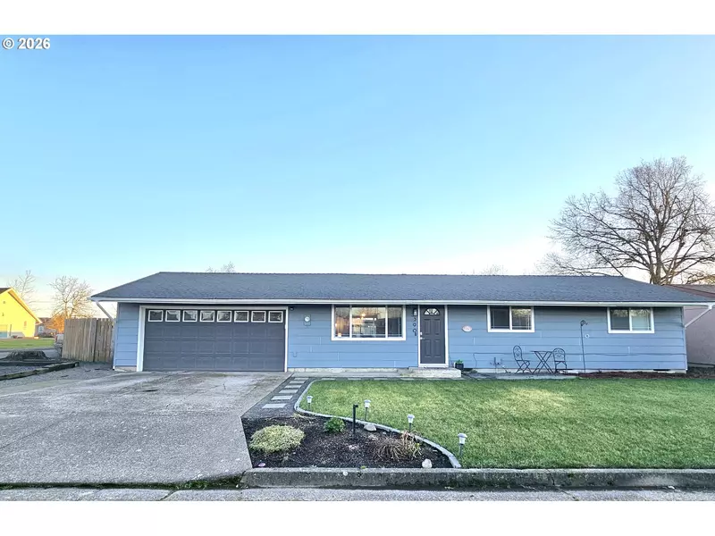 390 N 7TH PL, Harrisburg, OR 97446