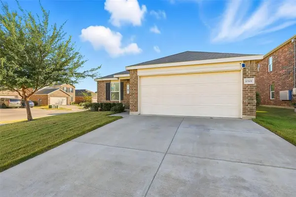 10101 Newtown Drive, Fort Worth, TX 76036