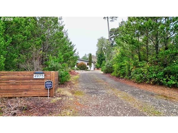 4975 HECETA BEACH RD, Florence, OR 97439