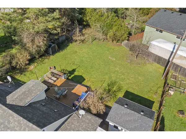 152 NE 5TH AVE, Canby, OR 97013