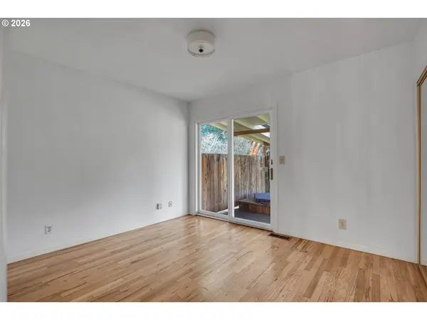 1023 NE 172ND AVE, Portland, OR 97230