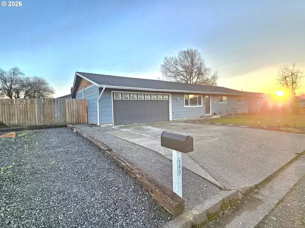 Harrisburg, OR 97446,390 N 7TH PL