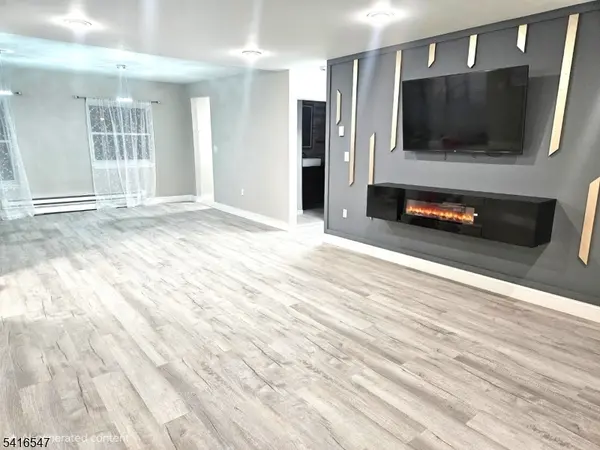 96D WHITE STR, Eatontown Boro, NJ 07724