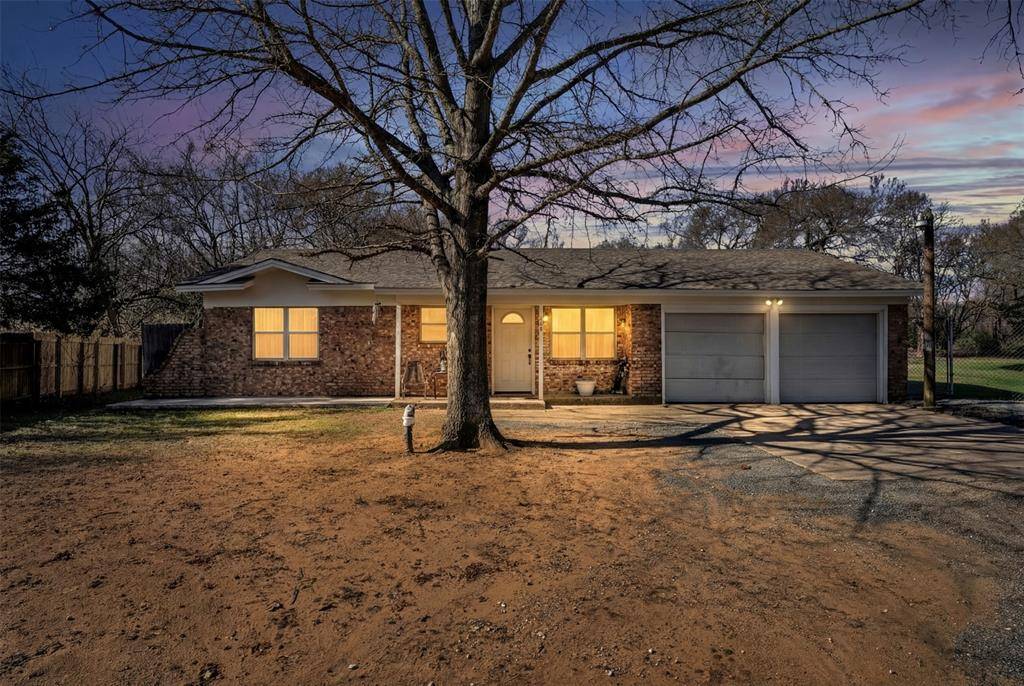 329 Lorene Street, Burleson, TX 76028