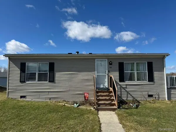 150 Chestnut Circle West, Davison, MI 48423