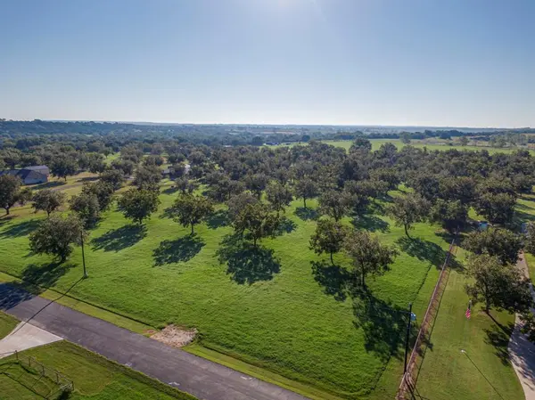 1917 Burkett Court, Cleburne, TX 76033