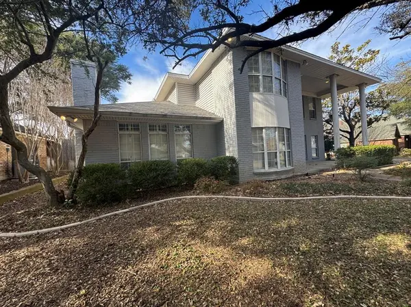 7324 Old Mill Run, Fort Worth, TX 76133