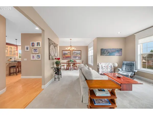 2530 BEACON HILL DR, West Linn, OR 97068