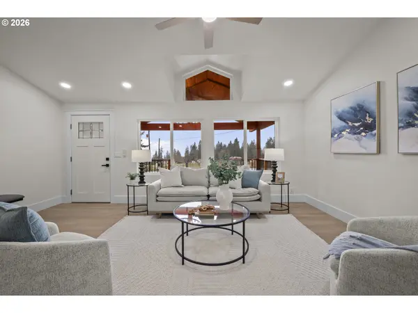 15776 S PIERCE RD, Molalla, OR 97038