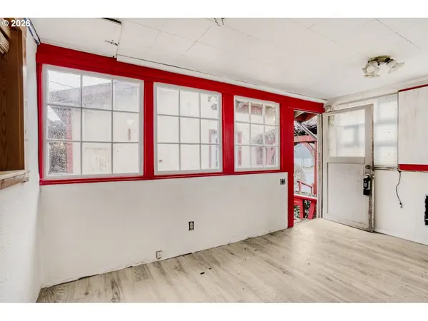 615 W MCLOUGHLIN BLVD, Vancouver, WA 98660