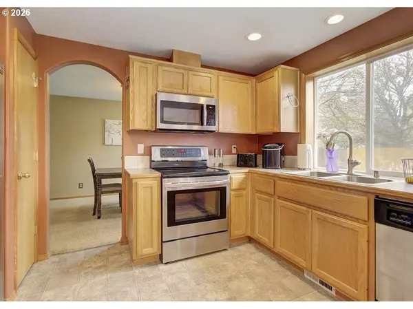 300 NW 12TH ST, Battle Ground, WA 98604