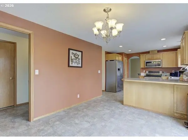 300 NW 12TH ST, Battle Ground, WA 98604