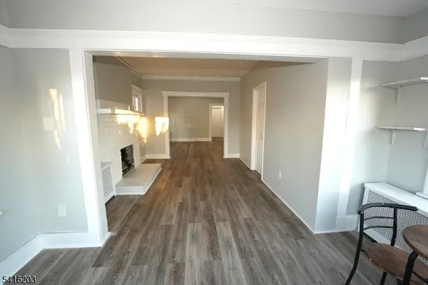 183 N Munn Ave, East Orange City, NJ 07017