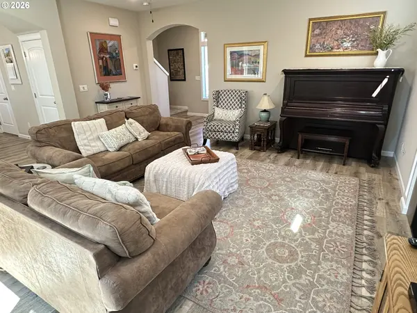 59290 FOREST TRAIL CIR, St Helens, OR 97051