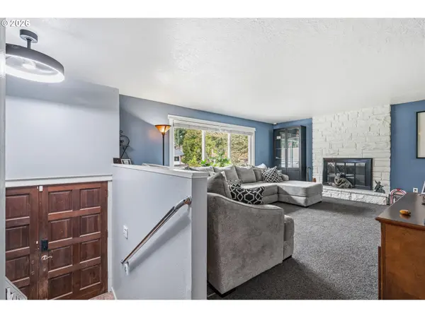 2024 SE SPRUCE AVE, Gresham, OR 97080