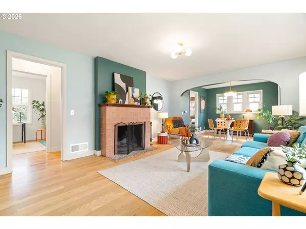 Portland, OR 97218,4216 NE 63RD AVE