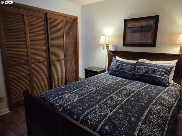 94304 WEDDERBURN LOOP #437, Gold Beach, OR 97444