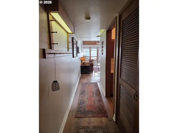 94304 WEDDERBURN LOOP #437, Gold Beach, OR 97444