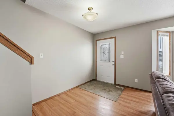 41 Winston PL, Blackfalds, AB T4M 0K9