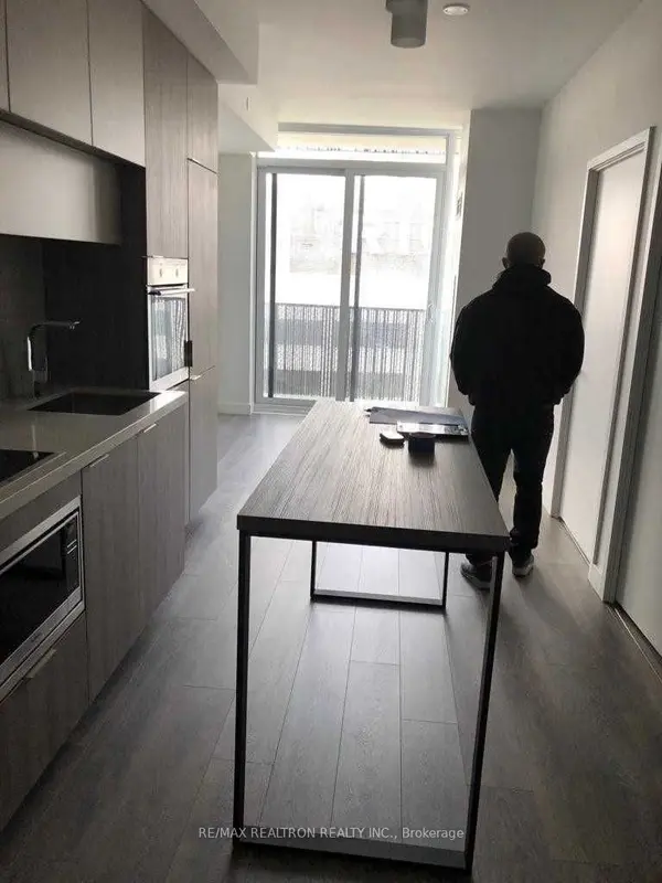 8 Eglinton AVE E #3503, Toronto C10, ON M4P 1A6