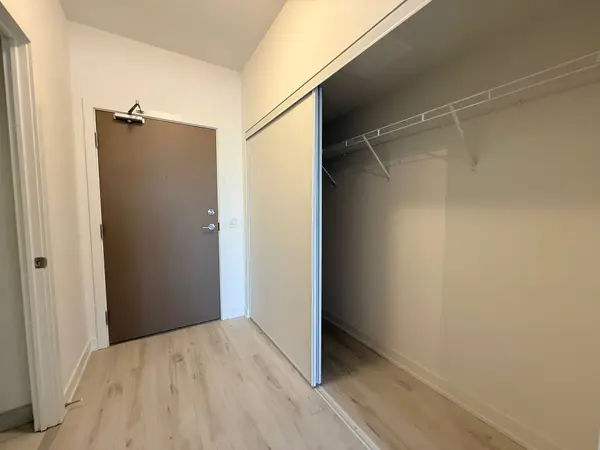 1010 Sandy Beach RD #1603, Pickering, ON L1W 0C7