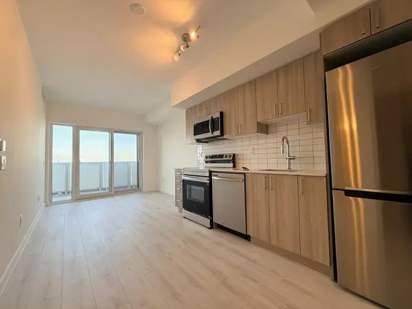 1010 Sandy Beach RD #1603, Pickering, ON L1W 0C7