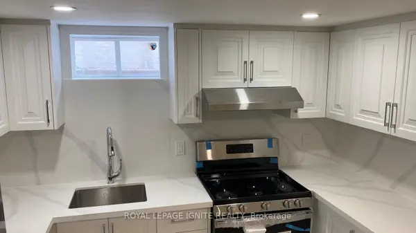 15 Beacham CRES #Bsmt, Toronto E05, ON M1T 1M9