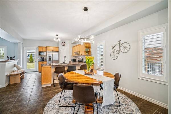 14 Patton ST, Collingwood, ON L9Y 0E5