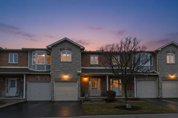 2229 WALKERS Line #9, Burlington, ON L7M 4X4