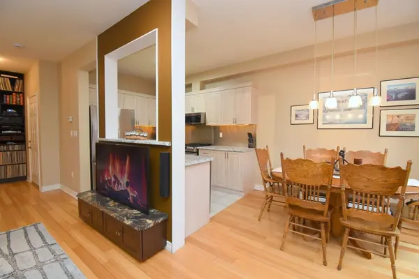 2229 WALKERS Line #9, Burlington, ON L7M 4X4