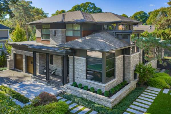 238 Hart AVE, Burlington, ON L7N 1P1