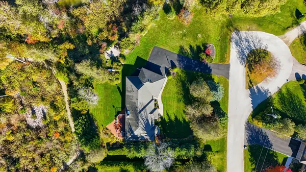 115 Deerhurst DR, Huron-kinloss, ON N2Z 2X3