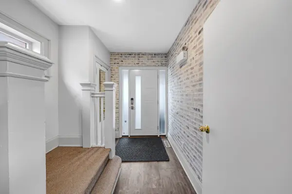 327 Woolwich ST, Guelph, ON N1H 3W4