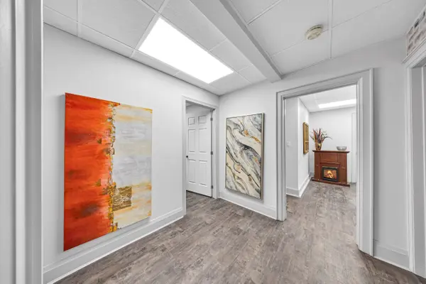 327 Woolwich ST, Guelph, ON N1H 3W4